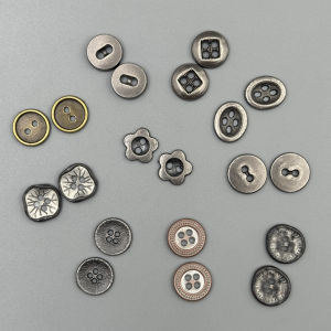 High-End Womens Shirt Buttons Antique Silver Hand-Sewn Alloy Decorative Coat Metal Buttons DIY Sewing Accessories