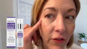 Eelhoe Dark Spot Corrector Hydration Balances Water And Oil Refines Pores Nurtures And Softens Skin For A Radiant Glow 50g