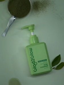 Glad2Glow Matcha Salicylic Acid Acne Cleanser 80 Gr