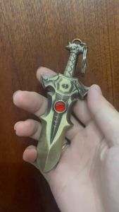 [HCM] Bật Lửa Gas Khè Móc Khoá Hình Thanh Kiếm Ngọc Đỏ