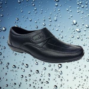 Sepatu Pria Hitam Polos Bahan pylon Ringan lentur Anti air tersedia 40-45