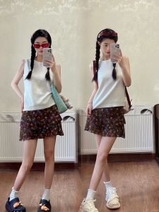 American Retro Floral Brown Pleated Short Skirt Womens Spring Summer New Casual Design Versatile High Waist A-Line Skirt