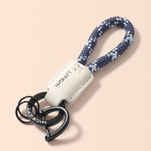 Elegant Car Keychain 2025 New Model Premium Feeling Lucky Money Hand Rope Small Pendant Jewelry for Men And Women