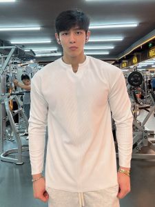 เสื้อยืดคอวีแขนยาวทรงหลวมสำหรับออกกำลังกาย แห้งเร็ว ใส่สบาย ระบายอากาศได้ดี สำหรับผู้ชาย เสื้อเชิ้ตสีพื้น ทรงหลวม