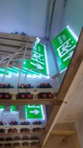 ป้ายไฟฉุกเฉิน ทางหนีไฟ แบบกล่อง หนาพิเศษ ทนทาน สำรองไฟได้ยามฉุกเฉิน ไฟฉุกเฉินนานกว่า 2-5 ชั่วโมง