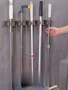 Tempat Sapu & Pel Multifungsi: Rak Penyimpanan Aluminium