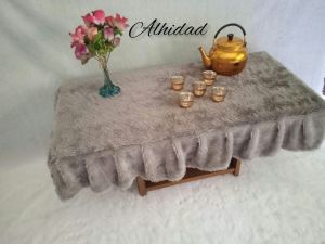 Taplak Meja Rumbai Bulu Rasfur Ukuran 100x50cm Tinggi Rumbai 20 cm / Taplak Meja Bulu Murah