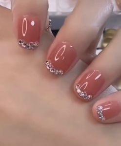 [มาใหม่] ชุด 24 แฟชั่นเล็บปลอมด้วยกาวออกแบบตัวเลือกมากมาย DD363