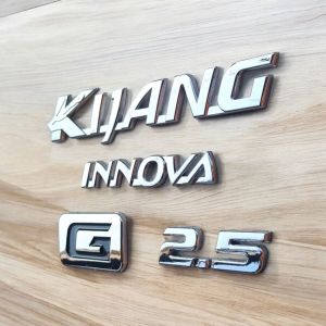Emblem logo mobil tulisan KIJANG INNOVA 2.5 G warna CHROME FULL SET(satu set) untuk bagian belakang mobil kijang Innova diesel