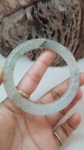 J267หยกปะหล่น หยกน้ำพม่า เนื้อใสลายมอส 3 สี ขาว เขียวมอส น้ำผึ้ง