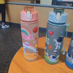 Botol Minum Tali Portable Termurah Motif Rainbow & Astronot 650ml BPA FREE