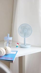 KINSCOTER Smart Oscillating Desk Fan 4000mAh USB Angle Adjustable Silent Rechargeable Fan 5 Wind Speeds for Home/Office/Gift