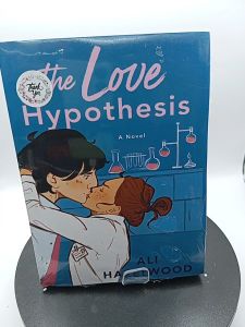 The Love Hypothesis by Ali Hazelwood
