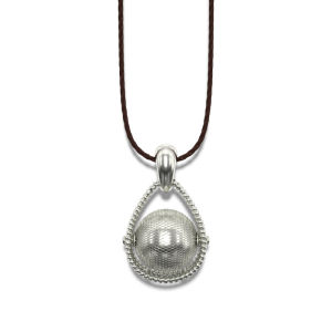 TOGGLER | Floral Design Long Necklace