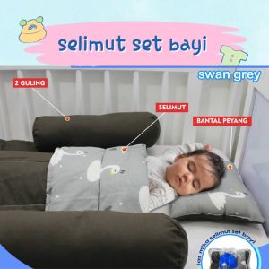 Selimut set bayi ( 1 selimut 1 bantal peyang 2 guling ).