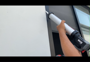 GUS High-Quality Cordless Silicone Gun with BLDC Motor and LED Light - 20V Li-Ion Battery - 1 Year Warranty - GS-CG800