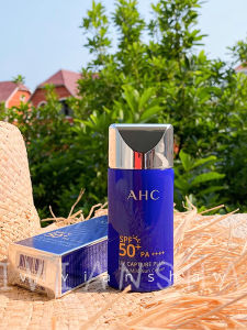 Kem chống nắng Ngựa Đen Knock mạnh kem chống nắng Đen Hàn Quốc AHC nhỏ màu xanh chai tinh khiết và nhẹ kem chống nắng 50ml làm mới kem kiểm soát dầu