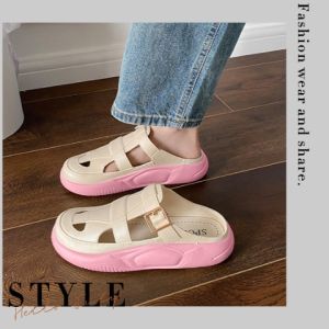 LHFriday สุดคุ้ม รองเท้าแตะแฟชั่นสำหรับคุณผู้หญิง ทรงสวยน่ารักมาก ใส่ใช้งานได้ทุกวัน ดีไซน์หัวปิดมาดูดีพื้นไม่บางมีหลายสีให้เลือก ยางพื้นนิ่มและทน พร้อมส่งทุกบ้าน