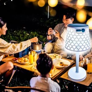 โคมไฟตั้งโต๊ะพลังงานแสงอาทิตย์ กันน้ำ กลางแจ้ง โคมไฟ LED บรรยากาศ ดีไซน์กลวง เซ็นเซอร์แสงอัตโนมัติ สำหรับ สนามหญ้า ลานบ้าน ชายหาด ปาร์ตี้