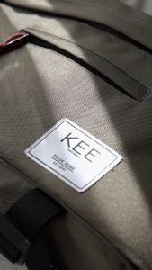 Tas Selempang Kamera Praktis: KEE Tas Kamera Selempang Beetle 1.0