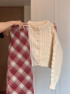 Bộ Đồ Hai Mảnh Dệt Kim Thời Trang Thu Đông Cho Nữ Bộ Váy Kẻ Caro Phong Cách Hàn Quốc Giảm Tuổi