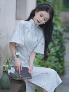 Elegant Vintage Chinese Style Cheongsam Young Womens Beautiful Long Dress Floral Pattern Short Sleeve Low Slit Daily Wear