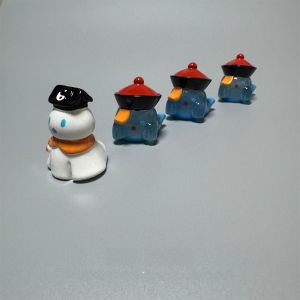 Energizing Desktop Decorations Weird And Wonderful Zombie Figures Creative Office Desk Resin Sculptures from Guangdong China