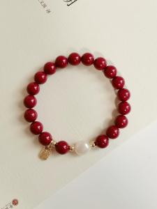 Natural Freshwater Pearl Sandalwood Bracelet: A Snake Year Zodiac Hand Chain Gift