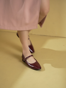 YOTO French Mary Jane Shoes Women Low Block Heel Square Toe Buckle Strap Comfort Casual Office Shoes