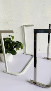 Chân đỡ máy lọc nước không tủ loại chân quỳ