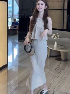 Fashionable Summer Outfit Womens Sleeveless Top And Mini Skirt Set Elegant Lazy Style Two-Piece Ensemble for Ages 25-35