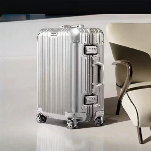 Magnesium Aluminum Travel Suitcase 20inch