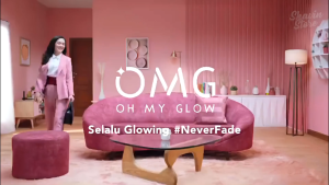[BEST SELLER BUNDLE!] OMG Bright Booster Super Glow Kit (Tone Up Face Wash+Moist Cream+Serum+Sunscreen) - Untuk Kulit Tampak Glowing Mencerahkan & Sehat