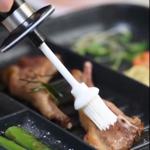 Ready Stock 250ml Sealed Glass Spice Jar Transparent Glass Seasoning Bottle With Spoon Salt Condiment Food Grade Airtight Jar Spice Container Seasoning Canisters Bottle Botol Rempah调味罐