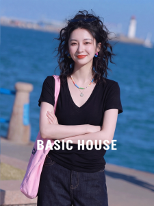 Basic House | Stylish Slimming Black V-Neck Short Sleeve T-Shirt