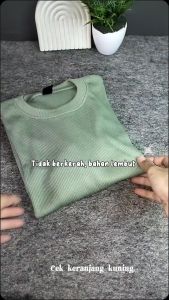 Kaos Rip Lengan Panjang Wanita Premium Polos Hitam