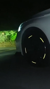 20 ชิ้นรถดุมล้อสติกเกอร์สะท้อนแสงกลางคืนแถบเตือนความปลอดภัยตกแต่งสําหรับรถยนต์รถจักรยานยนต์จักรยานล้อสติ๊กเกอร์