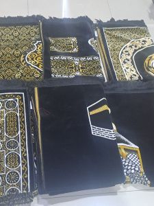 sejadah motif kiswah khusus hitam ukuran jumbo merk rasyid beludru sajadah tebal