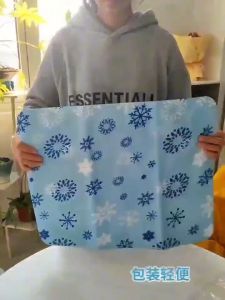 Pet Cooling Pad Mat With Gel Pet Cooling Mat for Dog Cat Dog Ice Cold Sleeping Mat Washable