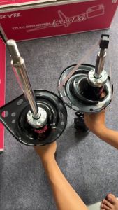 [GIÁ 1 CẶP] Phuộc Sau Camry 2006-2012 - Camry Bản Nhập - Thương hiệu KYB 339025/339026