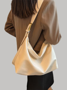 Trendy High-quality Large Capacity Commuter Tote Bag