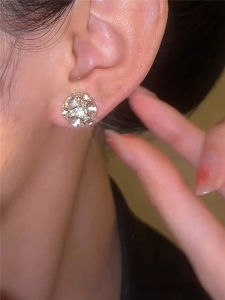 New Magnetic Iron Ore Ear Cuff Earrings Women High-End Super Shiny Full of Water Diamonds Magnet Ear Jewelry Earring