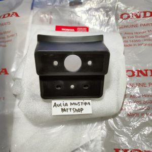 sambungan spakbor belakang dudukan mata kucing lampu plat nomor new scoopy k2f