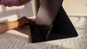 【Local Warehouse】ZOOMEDIN 16.1 Inch FHD 1080P 144Hz Ultra-Slim Portable Monitor for Laptop100% SRGB External monitorDual Speakers Extender Display. with Smart Cover for LaptopPC Phone Xbox PS4/5 Switch【Delivered Whinin 72 Hours】