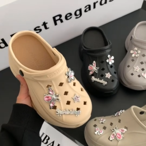 พร้อมส่ง♥️ รองเท้าหัวโตแถมตัวติด รองเท้าแบบสวม เสริมส้นสูง 7 ซม. นิ่มเบา ใส่สบาย SUNG96