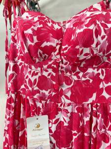 Dress floral padded selftie
