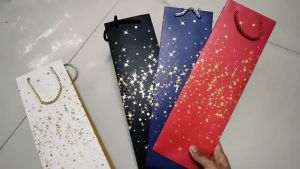มาใหม่..ถุงกระดาษใส่ขวดไวน์ ถุงกระดาษ4สี กระดาษหนา350แกรม พร้อมส่งทันที