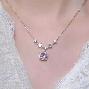 Luxurious Square Diamond Necklace for Women Elegant Minimalist Design Premium Feel Clavicle Chain Shiny Diamond Gift for Girlfriend