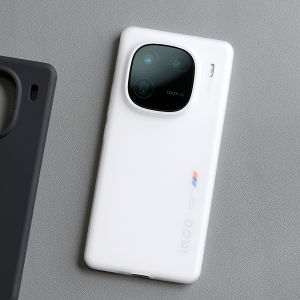 Ultra-Thin Silicone Phone Case for Iqoo13 Anti-Fall Full Cover Protection Heat Dissipation Mens Style Matte Transparent Design