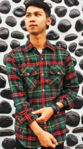 KEMEJA FLANEL OVERSIZE HIJAU LIST MERAH PRIA PANJANG HollanID